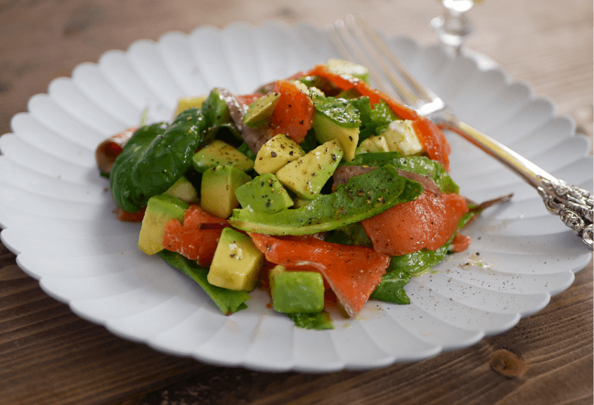 スモークサーモンとアボカドのサラダ